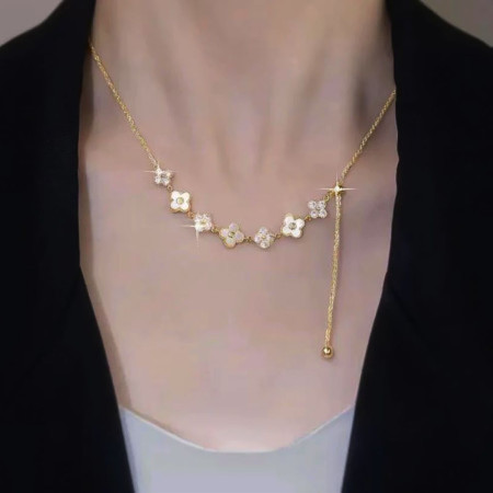 Light luxury high-end four-leaf flower necklace